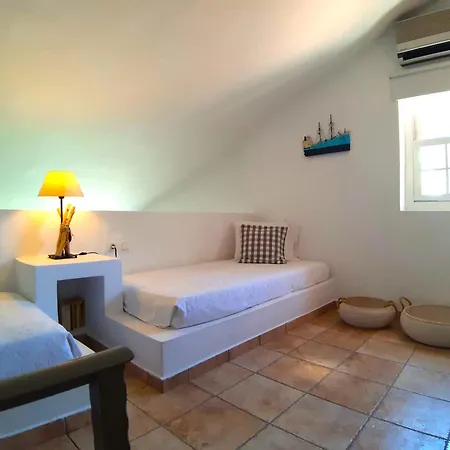 Villa Beachfront Skaloma