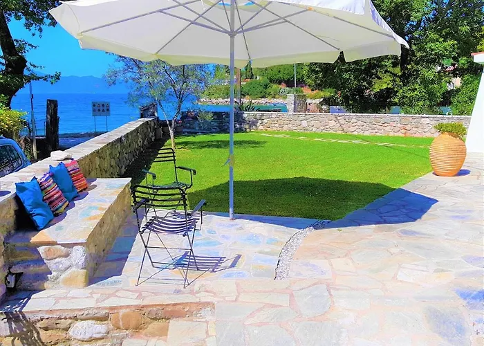 Beachfront Villa Skaloma