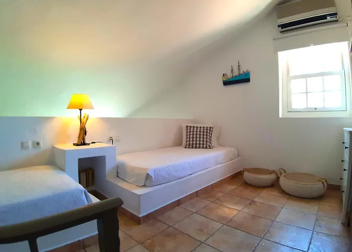 Villa Beachfront Skaloma